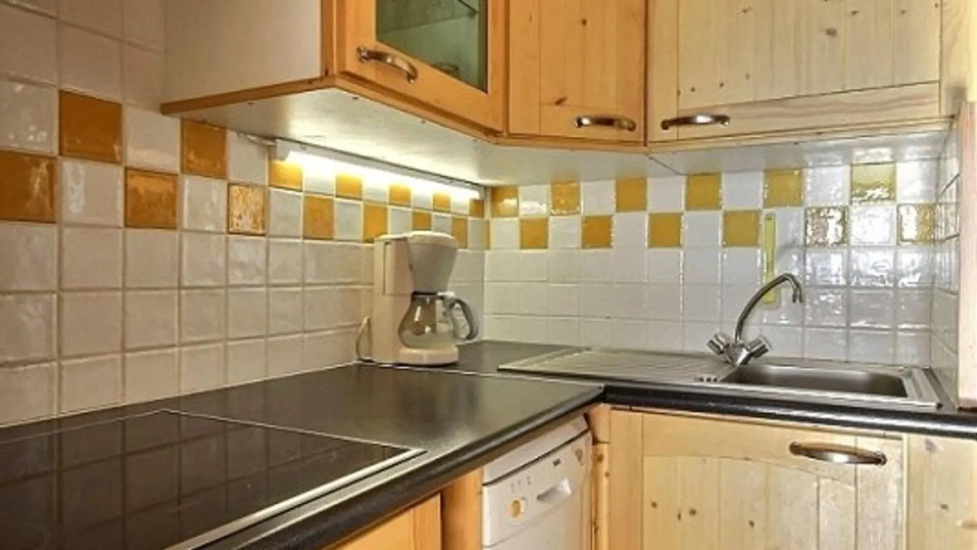 Appartement Renove 3 Pieces, Au Pied Des Pistes, Oriente Sud, Proches Commerces - Fr-1-455-10 La Plagne 0*,  France